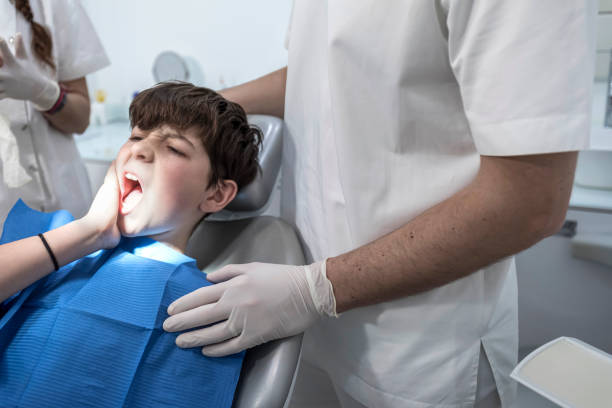 Best Broken or Cracked Tooth Emergency Dentist in North Edwards, CA
